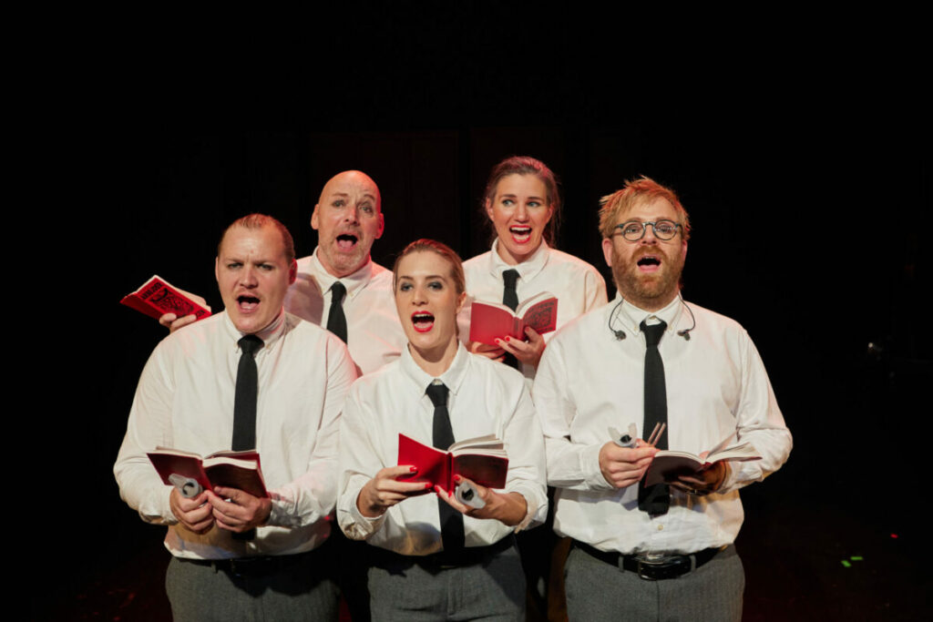 Arbejder, Teatret Møllen og Team Teatret. Foto: Søren Hasselgaard Skaanning